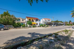 Apartments by the sea Vir - 19111